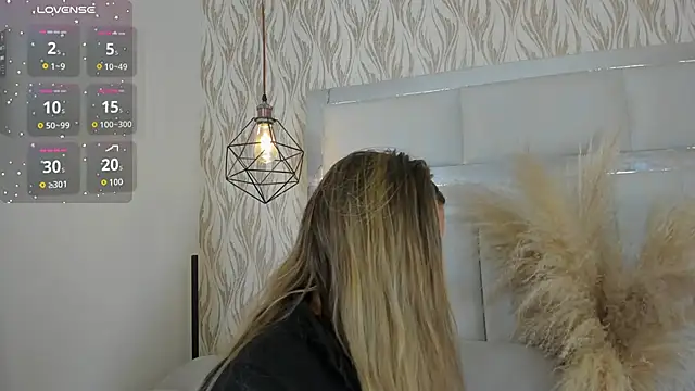 1m dalhia online show from 1, 12, 2025