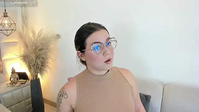 Snapshot of 1m_dalhia chatting on 11, 5, 2026 1m dalhia online show from 11, 5, 2026