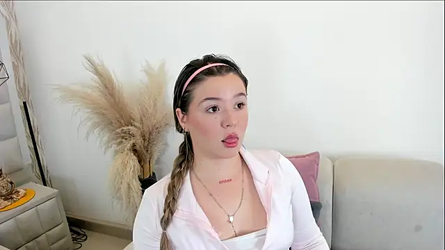 Snapshot of 1m_dalhia chatting on 19, 5, 2026 1m dalhia online show from 19, 5, 2026