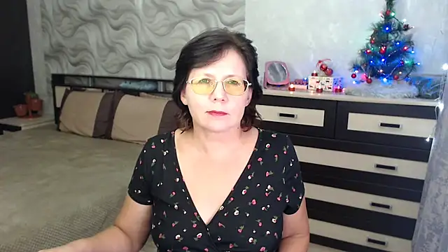 Snapshot of VitaCharm chatting on 29, 12, 2024 VitaCharm online show from 29, 12, 2024