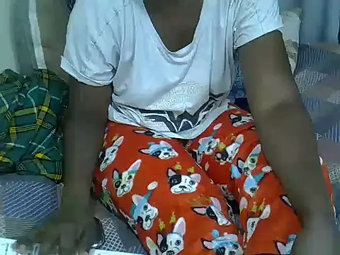 Snapshot of skinnysexynaughty chatting on 11, 3, 2026 skinnysexynaughty online show from 11, 3, 2026