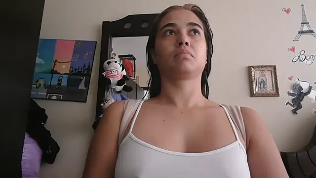 Snapshot of trianabell chatting on 2, 3, 2026 trianabell online show from 2, 3, 2026