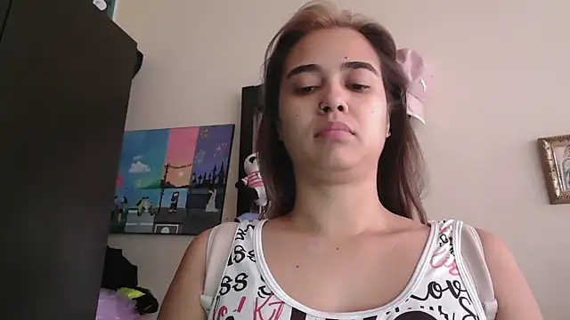 Snapshot of trianabell chatting on 6, 3, 2026 trianabell online show from 6, 3, 2026