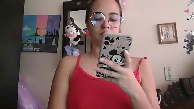 Snapshot of trianabell chatting on 10, 3, 2026 trianabell online show from 10, 3, 2026