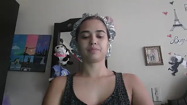 Snapshot of trianabell chatting on 13, 3, 2026 trianabell online show from 13, 3, 2026