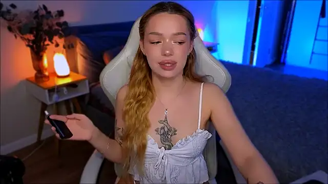 Lily Yin online show from 23, 6, 2026