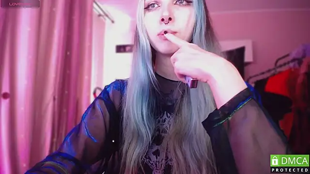 Snapshot of JustMeowGirl chatting on 25, 4, 2026 JustMeowGirl online show from 25, 4, 2026