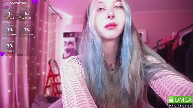 Snapshot of JustMeowGirl chatting on 8, 5, 2026 JustMeowGirl online show from 8, 5, 2026