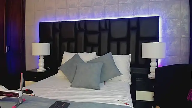 Snapshot of MiaSweeths chatting on 22, 1, 2025 MiaSweeths online show from 22, 1, 2025