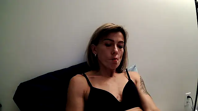 Snapshot of anechka1 chatting on 22, 11, 2025 anechka1 online show from 22, 11, 2025