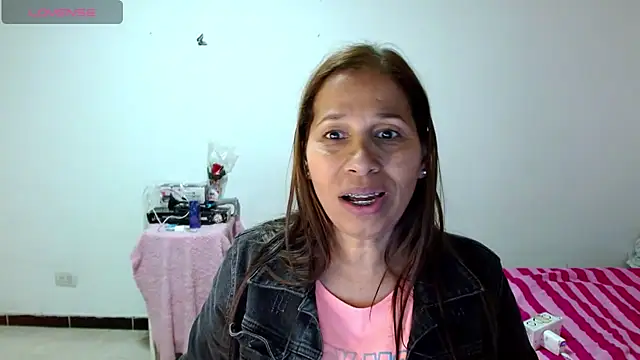 Snapshot of CaroMasha chatting on 22, 6, 2026 CaroMasha online show from 22, 6, 2026