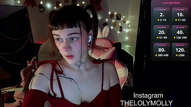 Snapshot of LolyMolli chatting on 30, 12, 2024 LolyMolli online show from 30, 12, 2024