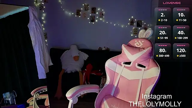 Snapshot of LolyMolli chatting on 7, 2, 2025 LolyMolli online show from 7, 2, 2025