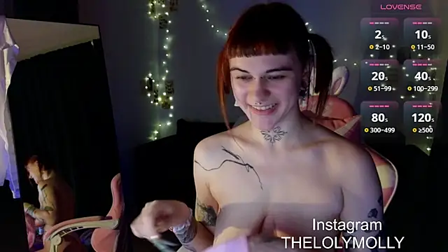 Snapshot of LolyMolli chatting on 8, 3, 2025 LolyMolli online show from 8, 3, 2025