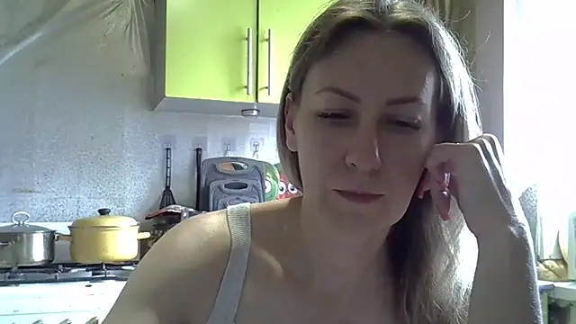 Snapshot of AshleyXHoney chatting on 3, 6, 2026 AshleyXHoney online show from 3, 6, 2026