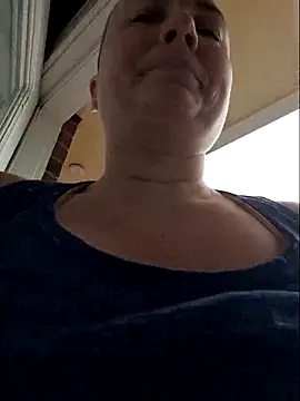 Snapshot of MilfyMrsRobinson chatting on 7, 5, 2026 MilfyMrsRobinson online show from 7, 5, 2026