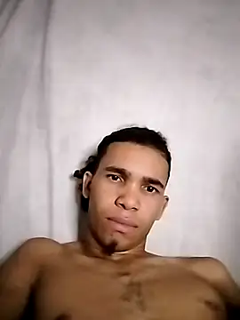 Snapshot of jhon_dhikoll_xx chatting on 13, 10, 2025 jhon dhikoll xx online show from 13, 10, 2025