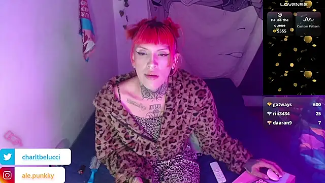 Snapshot of charlotbelucci_ chatting on 8, 6, 2026 charlotbelucci online show from 8, 6, 2026