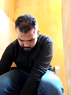 Snapshot of ListedLoin chatting on 5, 2, 2025 ListedLoin online show from 5, 2, 2025