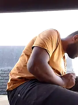 Snapshot of ListedLoin chatting on 9, 10, 2025 ListedLoin online show from 9, 10, 2025