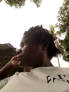 missarpie online show from 29, 10, 2025