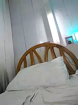 Snapshot of lunanataly chatting on 19, 11, 2025 lunanataly online show from 19, 11, 2025