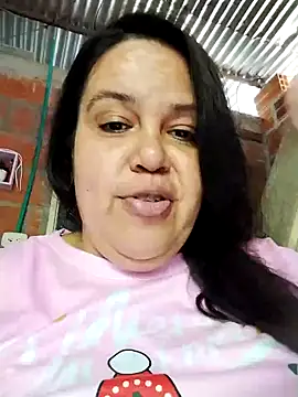 Snapshot of lunanataly chatting on 19, 11, 2025 lunanataly online show from 19, 11, 2025