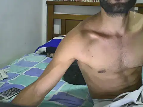 Snapshot of hideonbush051 chatting on 29, 9, 2025 hideonbush051 online show from 29, 9, 2025