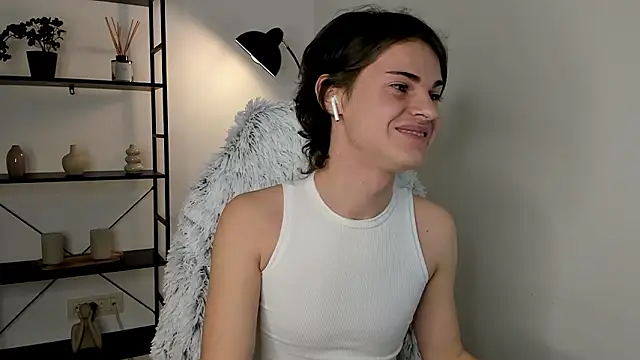 Snapshot of little_femb0y chatting on 3, 2, 2026 little femb0y online show from 3, 2, 2026