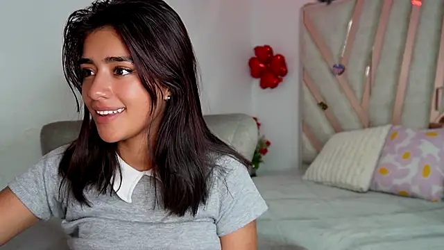 Snapshot of Rebecca_055 chatting on 27, 2, 2025 Rebecca 055 online show from 27, 2, 2025