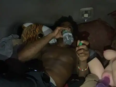 SlimeCrownzOut5 online show from 14, 11, 2025