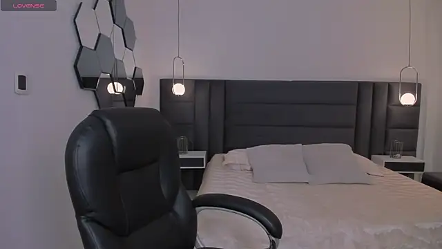 AnaisNin online show from 14, 11, 2025