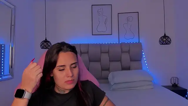 Susan-Sweet-7 online show from 9, 1, 2026