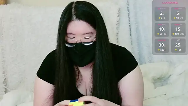 Snapshot of Kara-Nuna chatting on 8, 2, 2026 Kara-Nuna online show from 8, 2, 2026
