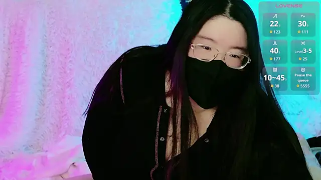 Snapshot of Kara-Nuna chatting on 28, 2, 2026 Kara-Nuna online show from 28, 2, 2026