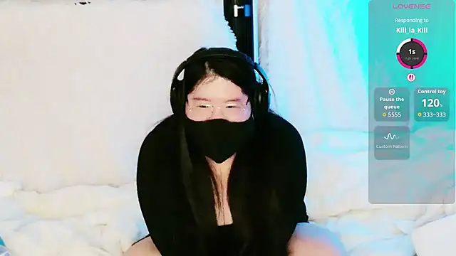 Snapshot of Kara-Nuna chatting on 16, 5, 2026 Kara-Nuna online show from 16, 5, 2026