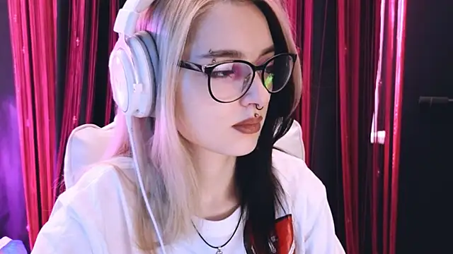 Avi Nile online show from 26, 2, 2025