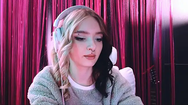 Avi Nile online show from 11, 3, 2025