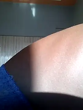 Snapshot of JemaimaPrincess chatting on 2, 2, 2025 JemaimaPrincess online show from 2, 2, 2025