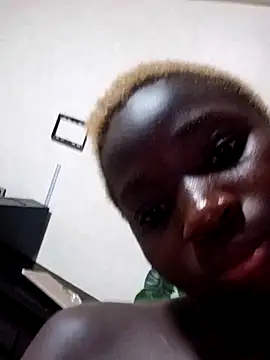 Snapshot of JemaimaPrincess chatting on 10, 2, 2025 JemaimaPrincess online show from 10, 2, 2025