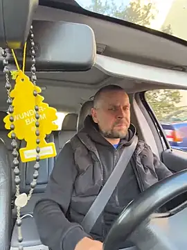 Huncutkuki online show from 2, 11, 2025