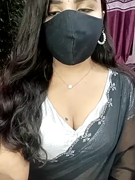 Snapshot of Tanvi-patil chatting on 15, 9, 2025 Tanvi-patil online show from 15, 9, 2025