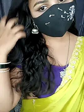 Snapshot of Tanvi-patil chatting on 15, 6, 2026 Tanvi-patil online show from 15, 6, 2026
