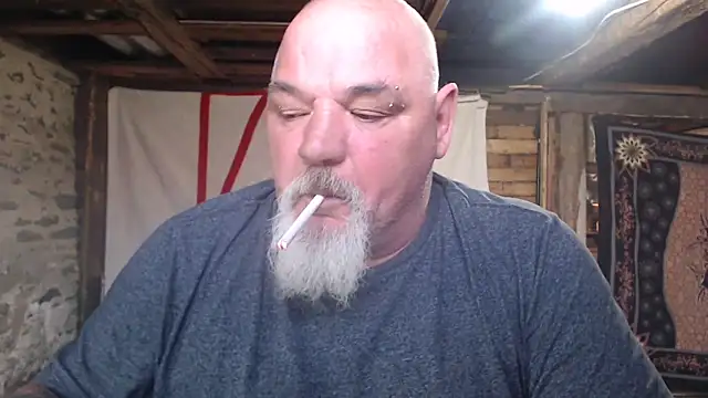 Snapshot of Newfiesausage1972 chatting on 22, 4, 2026 Newfiesausage1972 online show from 22, 4, 2026