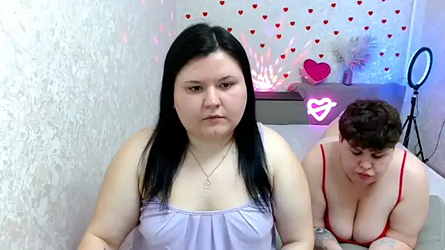 BeckyAndHellen online show from 22, 2, 2025