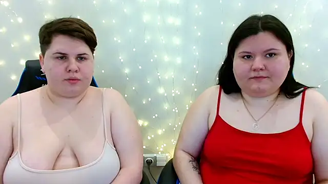 BeckyAndHellen online show from 14, 2, 2026