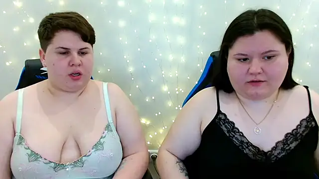 BeckyAndHellen online show from 15, 2, 2026
