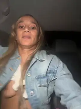 Snapshot of Shuggabutt chatting on 10, 2, 2025 Shuggabutt online show from 10, 2, 2025