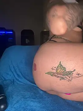 Snapshot of Shuggabutt chatting on 26, 2, 2025 Shuggabutt online show from 26, 2, 2025