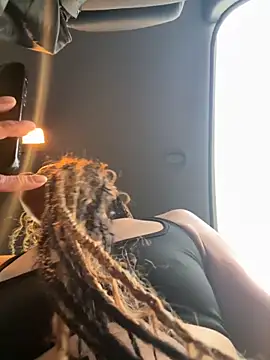 Snapshot of Shuggabutt chatting on 28, 9, 2025 Shuggabutt online show from 28, 9, 2025